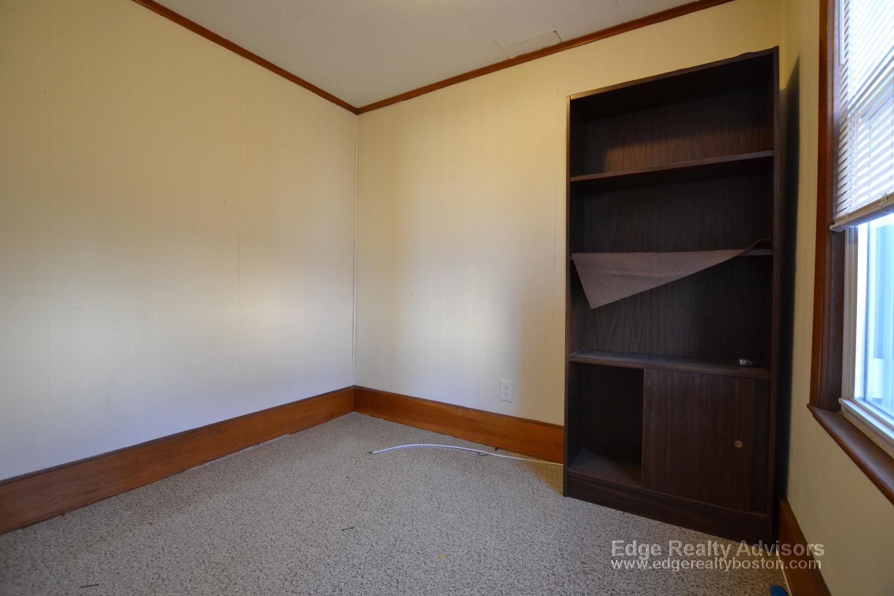 Building Photo - 285 Webster St