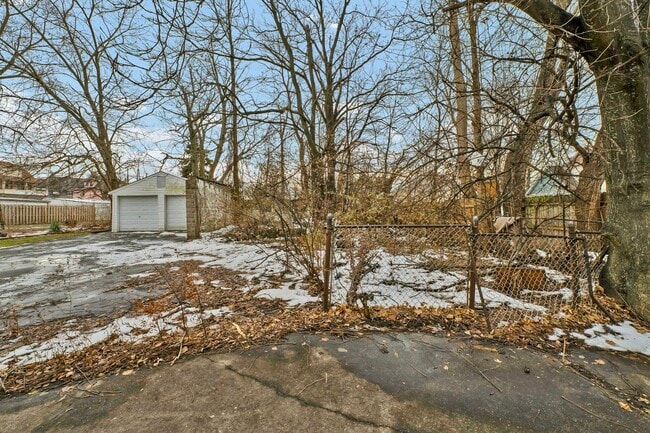 Building Photo - 7412 Worley Ave