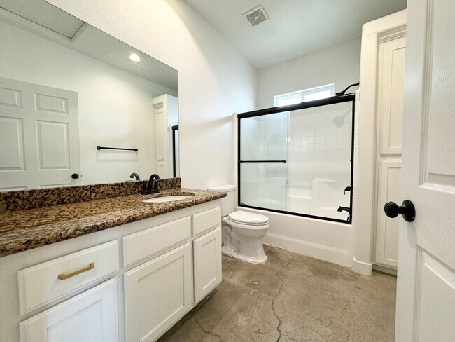 Building Photo - COMING SOON!!! 4 Bedroom / 2 Bath House with Solar in Desert Hot Springs!