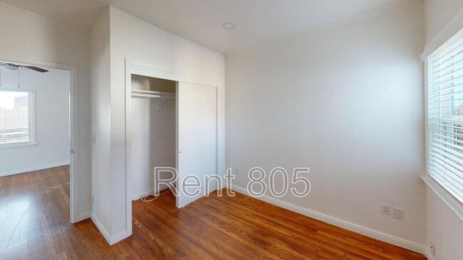 Building Photo - 45 Barry Dr