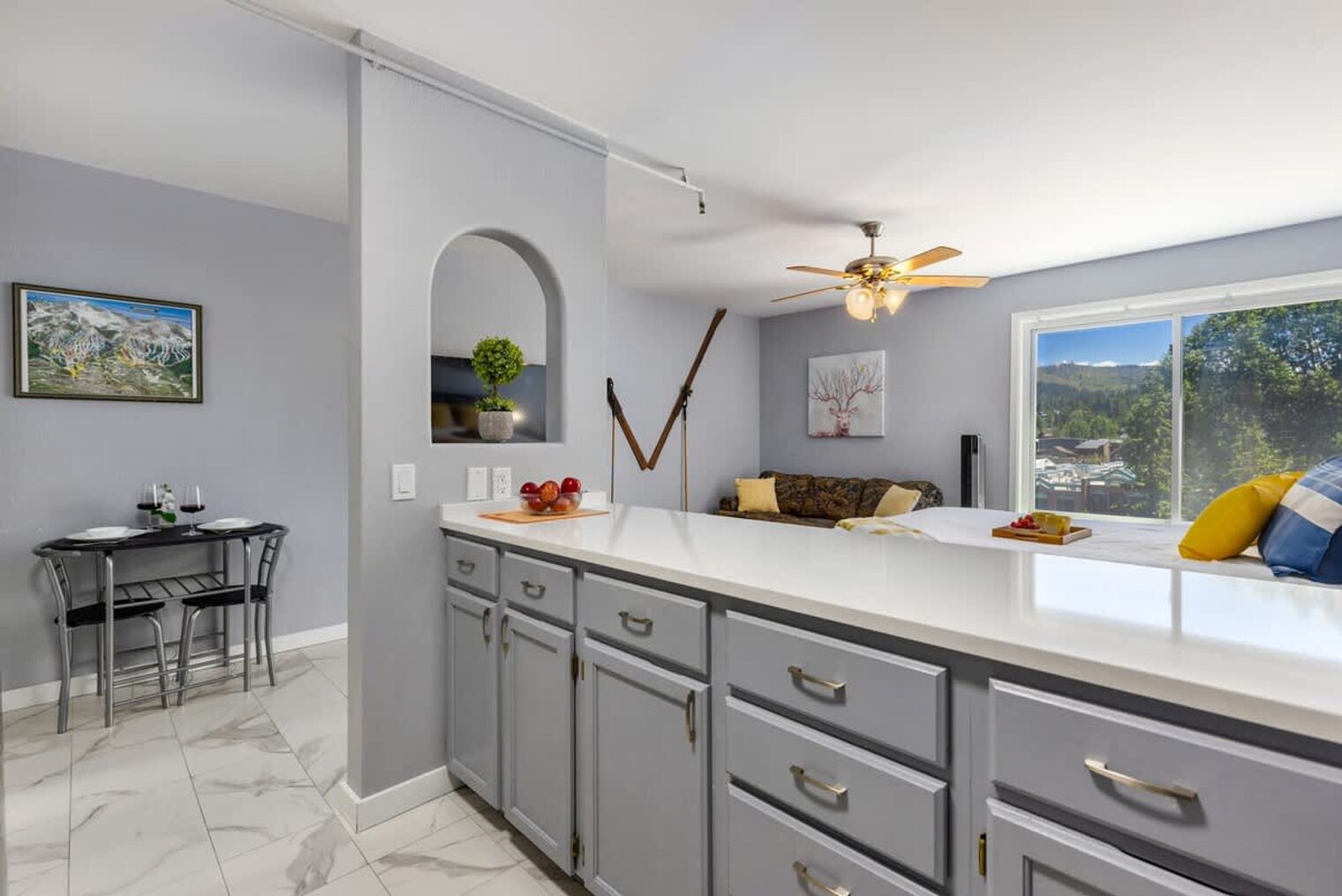 Building Photo - 110 South Park Avenue