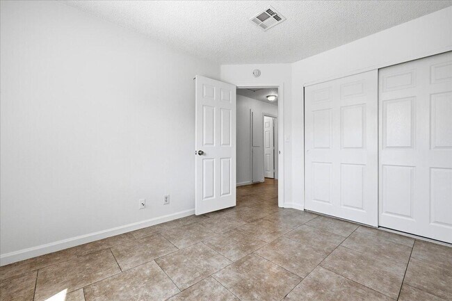 Building Photo - 31601 Avenida Maravilla