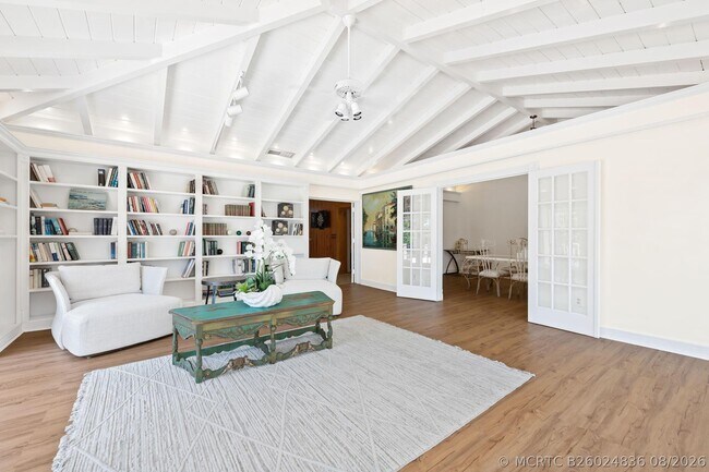 Building Photo - 2400 Delmar Pl