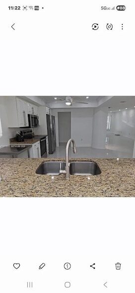 Building Photo - 12251 SW 82nd Ave