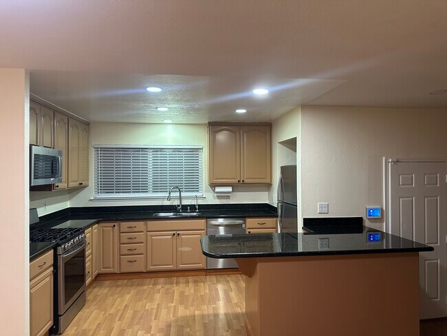 Kitchen newer steel appliances - 19682 Wheaton Dr
