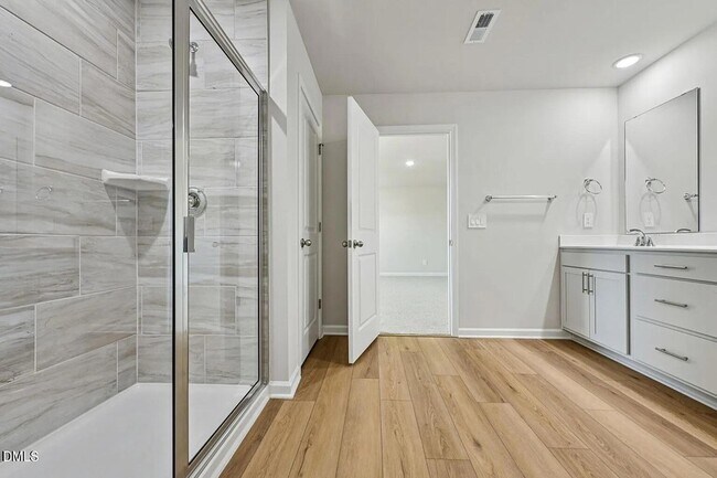 Building Photo - 528 Bridger Dr