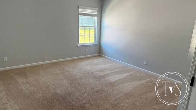 Building Photo - 983 Oak Crest Dr