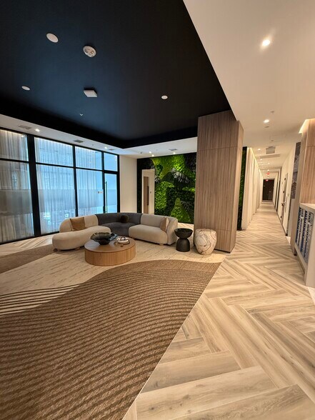 Building Photo - 60 NW 31st St