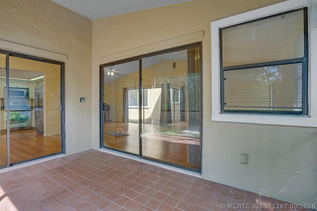 Building Photo - 1080 NW 19th Terrace