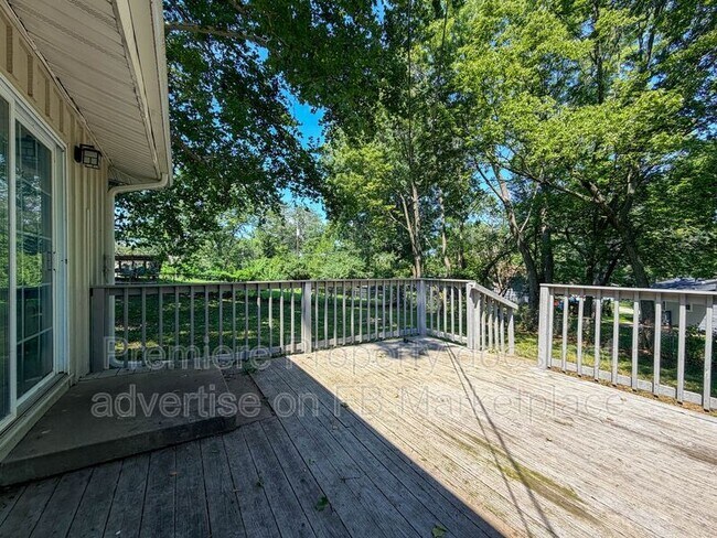 Building Photo - 6306 Fairlane Dr