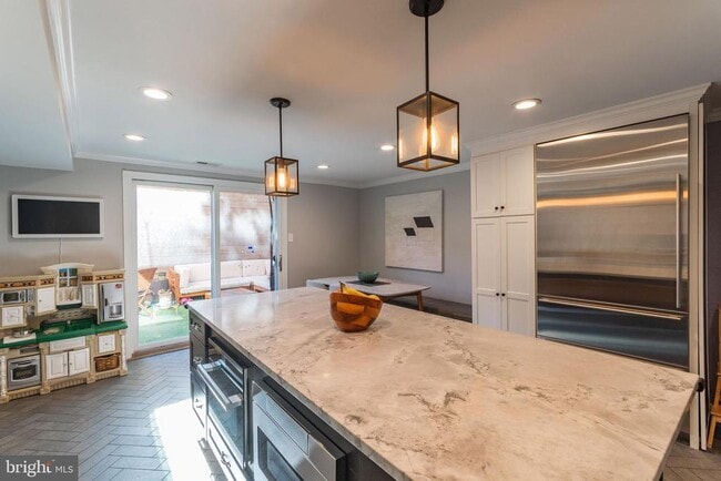 Building Photo - 1230 Rodman St