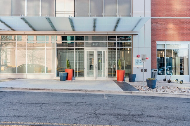 Building Photo - 8421 Broad St