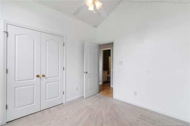 Building Photo - 111 Silverberry Ct