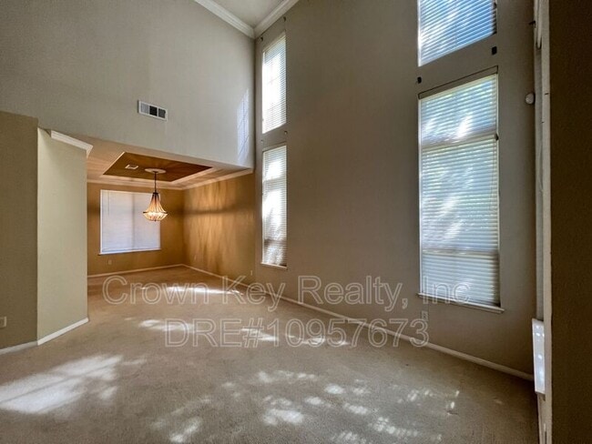 Building Photo - 673 Nacomis Ct