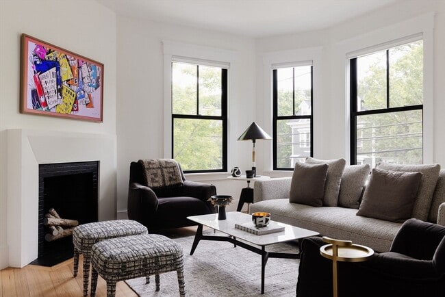 Building Photo - 21 Walnut St