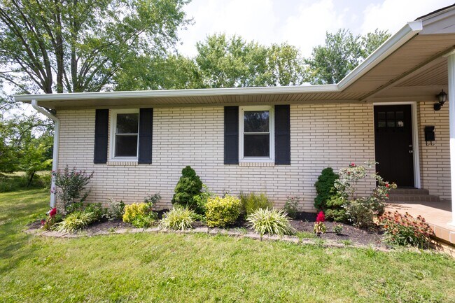 Building Photo - 815 Mount Olivet Girkin Rd