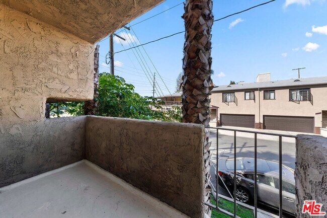 Building Photo - 11670 Iowa Ave