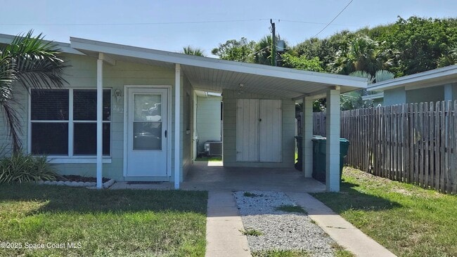 Primary Photo - 242 N Brevard Ave