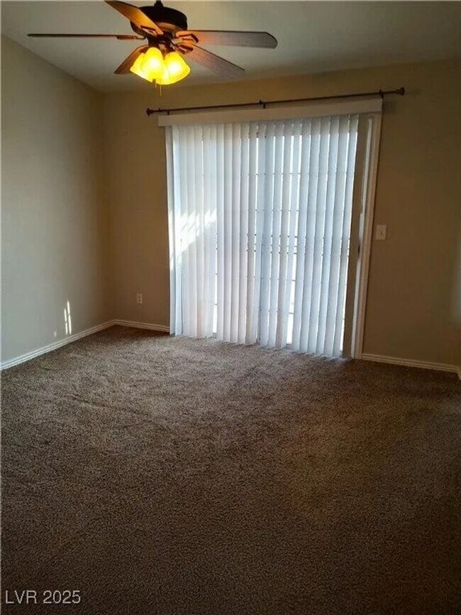 Building Photo - TOWNHOME FOR RENT