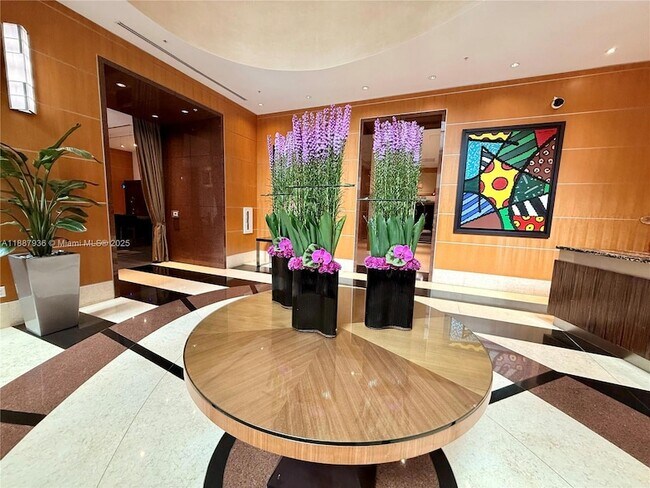 Building Photo - 253 NE 2nd St