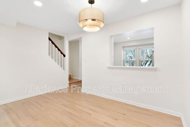 Building Photo - 6630 Medinah Ln