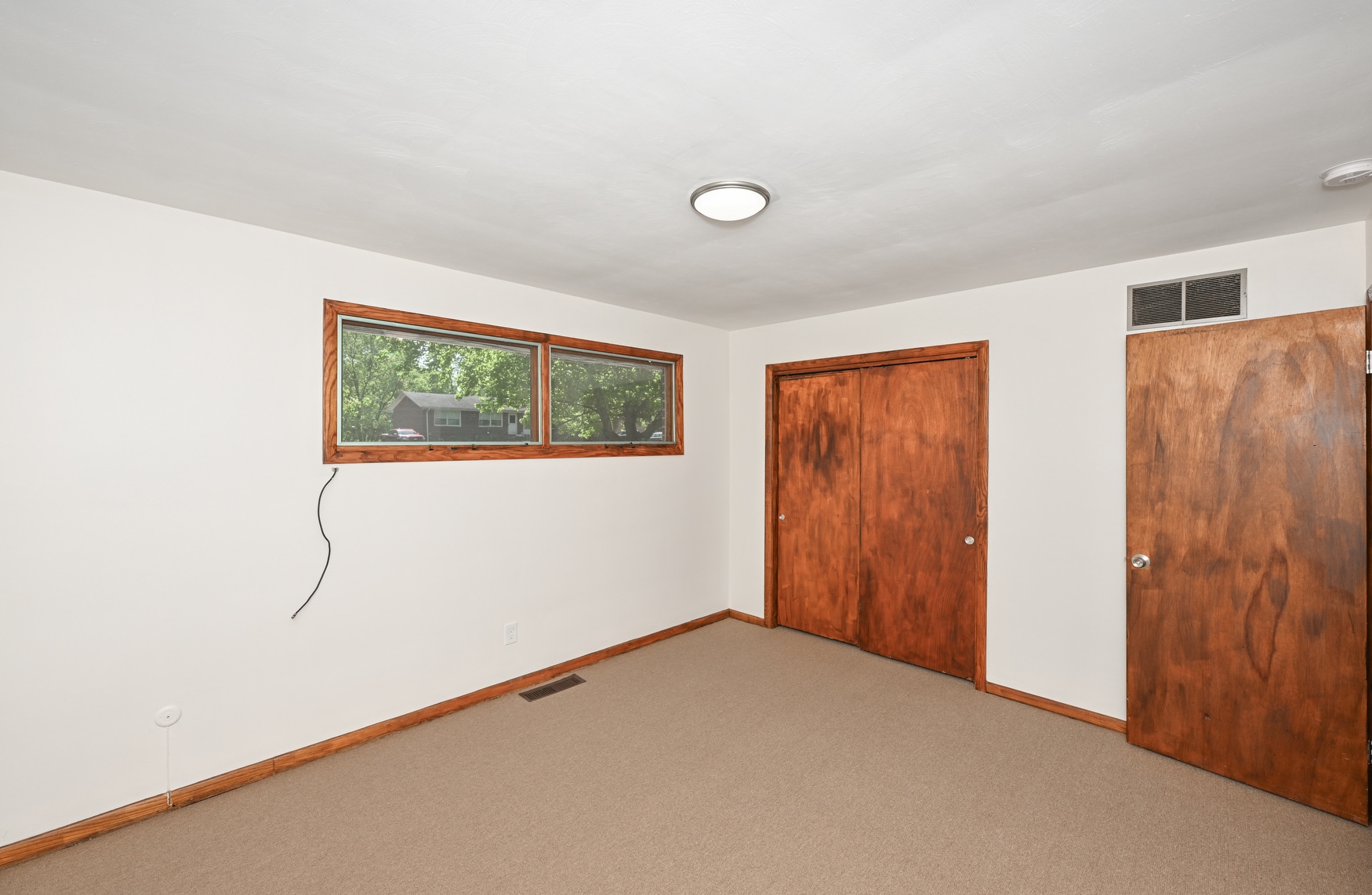 Building Photo - 3287 Delray Ave NW