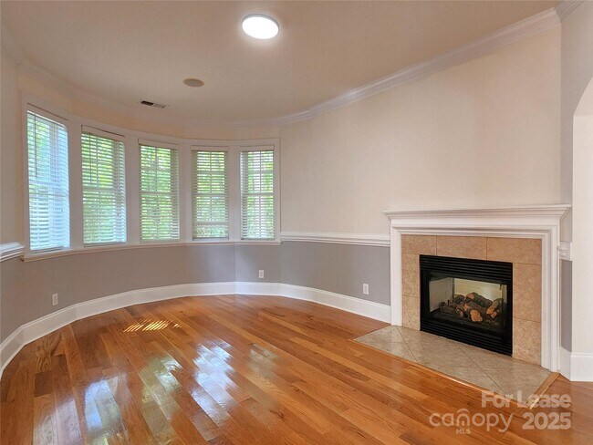 Building Photo - 5524 Strabane Dr