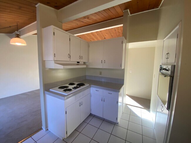 Building Photo - 1116 Isabelle Ct