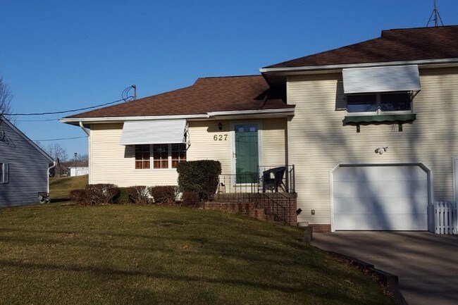 627 Trease rd duplex - 627 Trease Rd