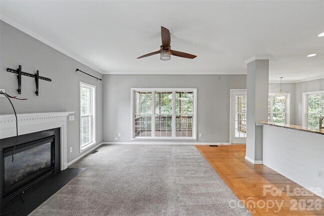 Building Photo - 16922 Laureate Rd