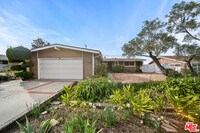 Building Photo - 27041 Whitestone Rd