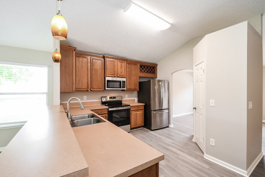 Building Photo - 2904 Cold Creek Blvd