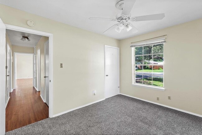 Building Photo - 4807 Sylvandale Dr