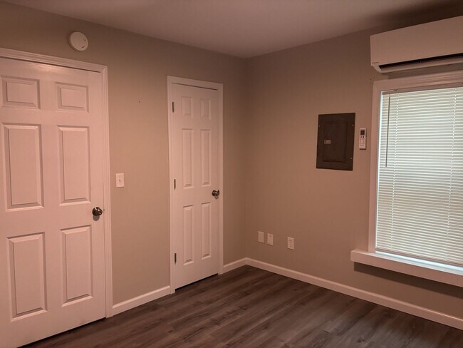 Building Photo - 1200 N 8th St