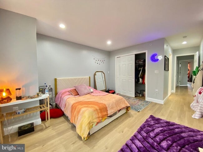 Building Photo - 1932 N 8th St