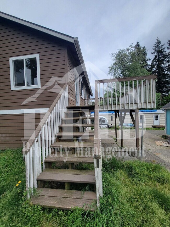 Building Photo - Centrally Located Bremerton Home With Partial View of Sinclair Inlet from Deck