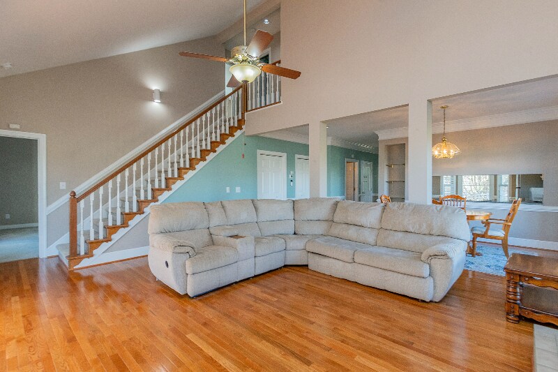 Building Photo - 101 St Charles Ct