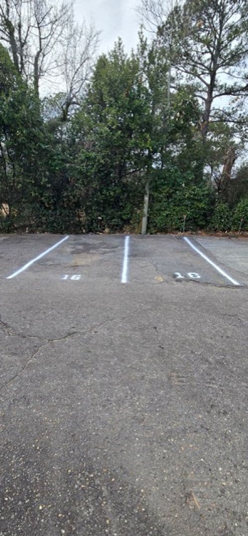 Building Photo - 610 Park Ave