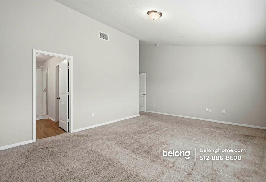 Building Photo - 516 E Slaughter Ln
