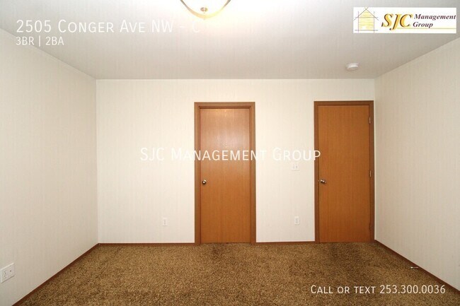 Building Photo - 2505 Conger Ave NW