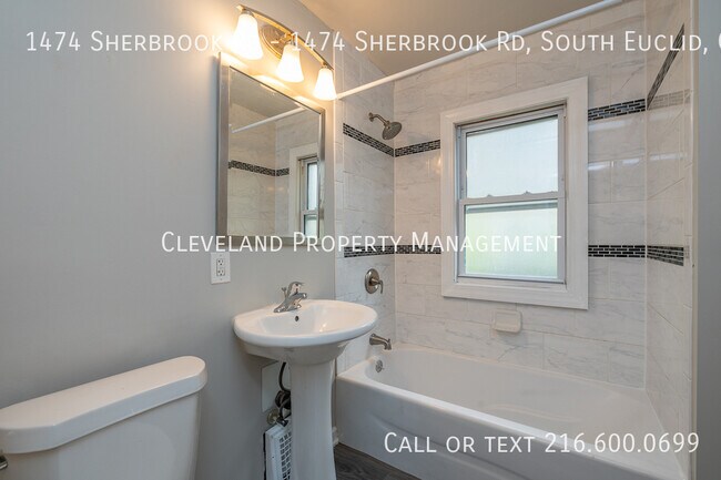 Building Photo - 1474 Sherbrook Rd