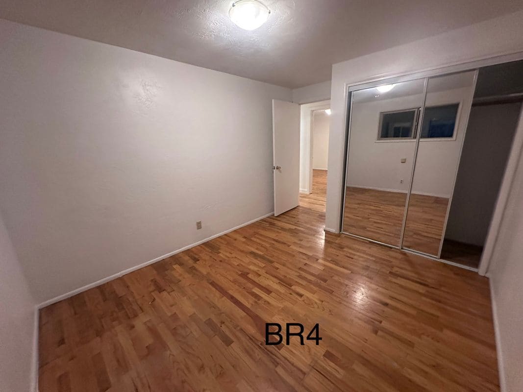 Building Photo - 610 Spencer Ct