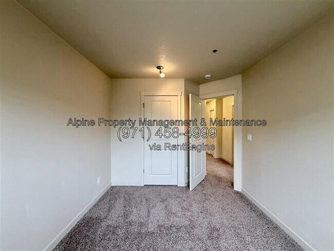 Building Photo - 29024 SW Costa Cir E