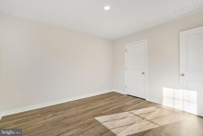 Building Photo - 7430 Fern Gully Way