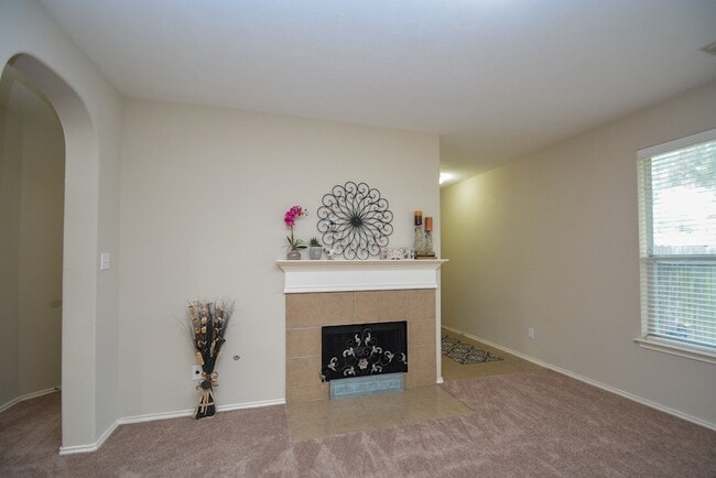 Building Photo - 9203 Kransbury Ln
