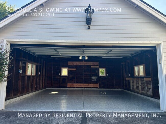 Building Photo - 2242 SE 44th Ave