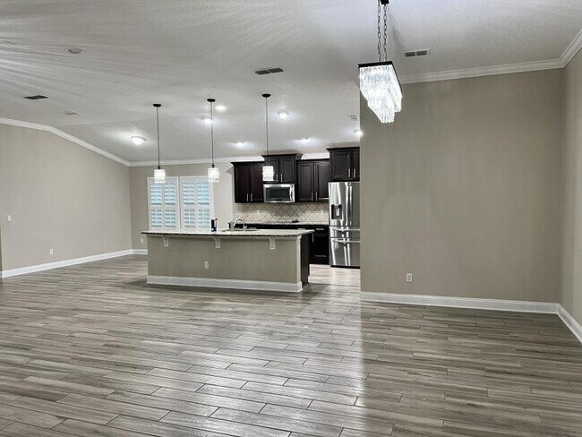 Building Photo - 4 bedroom in Jacksonville FL 32257