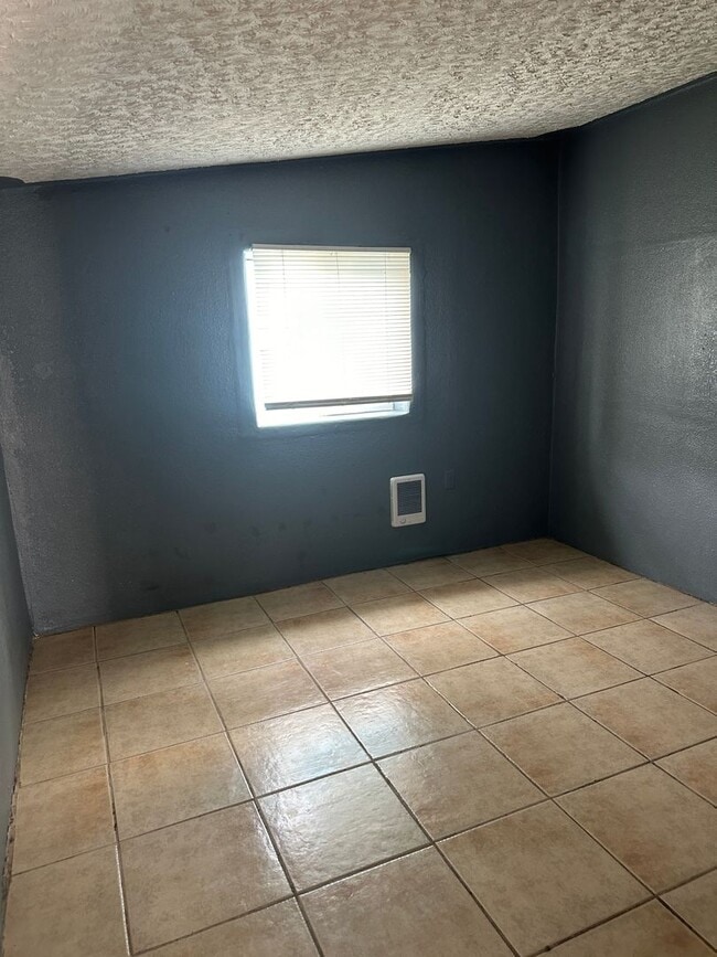 Building Photo - Cozy Home For Rent off Stratford Rd
