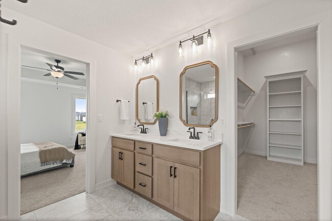 Building Photo - 4613 Estacada Dr