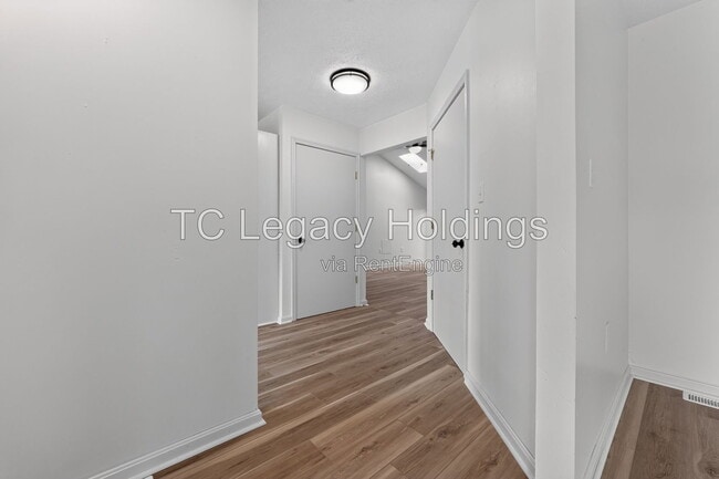 Building Photo - 603 Hayes St